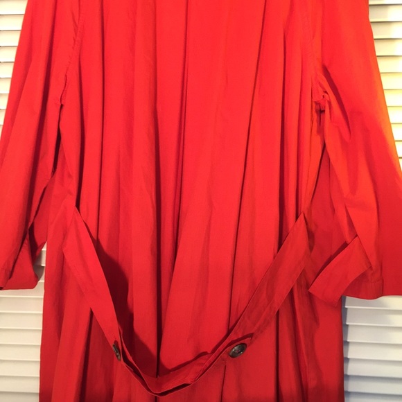 Perry Ellis red trench coat - Picture 3 of 4